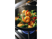 為何西方很少見炒菜？外媒稱中餐為垃圾食品真相曝光