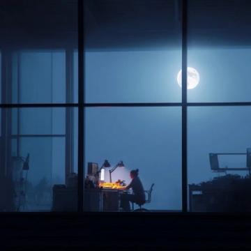 月明點(diǎn)滴全灣人夜工加餐的溫暖故事