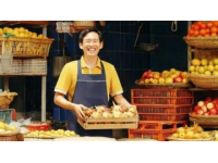 以下是為海口量身定制的美食攻略，涵蓋本地人私藏老店、網紅打卡地、市井小吃攤及文化