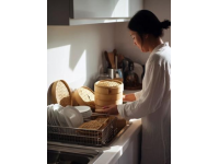 今天在徒弟張潔的明婷小館（太古里店）教他們做傳統(tǒng)的粉蒸肉、蔥末肝片