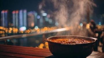 探秘重慶本地人排隊也要吃的隱藏火鍋寶藏店鋪！