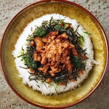 日本鰻魚飯的魅力:精細烹飪的藝術