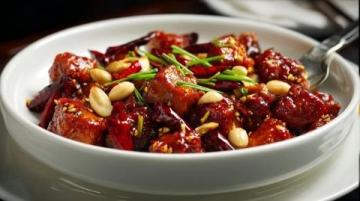 臨沂炒雞:雞肉嫩滑香辣,無法抗拒的經典美味