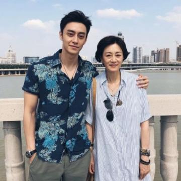 黃曉明分享青島特色美食,你嘗過(guò)哪些?