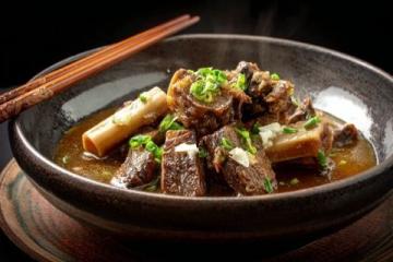 奢華美食:紅酒鵝肝配遼參的做法及配方