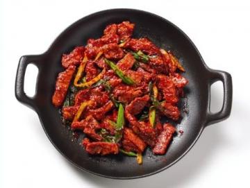 臨沂炒雞:雞肉嫩滑香辣,無法抗拒的經典美味