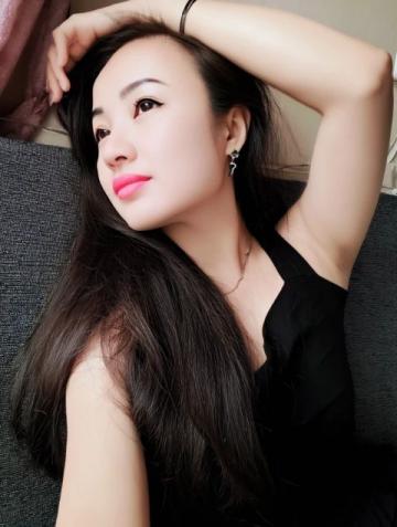 瑾汐二姐惡作劇:真的把雞蛋在妹妹頭上碰碎了!