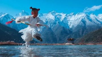 玉溪旅游全攻略：衣食住行玩轉滇中明珠撫仙湖畔風情游