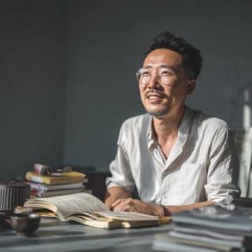 學歷雖淺,郭德綱卻能博古通今