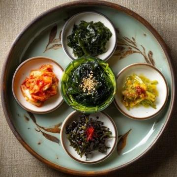 探訪豪車會所，斗鯧盆菜、膏蟹河豚連著出，一盆姜油蛇