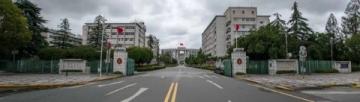 中山開發(fā)區(qū)小區(qū)門口設(shè)停車費(fèi)閘口引發(fā)爭議,官方回應(yīng)將拆除收費(fèi)設(shè)備