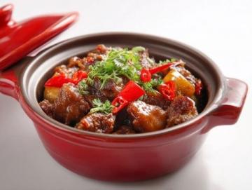 經典家常菜：鮮香麻辣剁椒魚頭的簡單做法