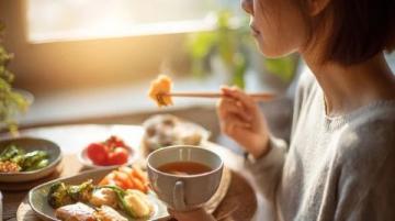五步打造'好好吃飯': 專注飲食、傾聽身體、個性選擇、儀式感與心理調適