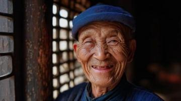 河北廊坊，男子獻血8次，卻在急用血時被告知獻血證過期，不能優先用血！男子不能
