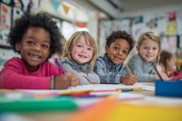 孩子幼兒園就該學一年級知識嗎?快樂童年與壓力教育的糾結,求支招!