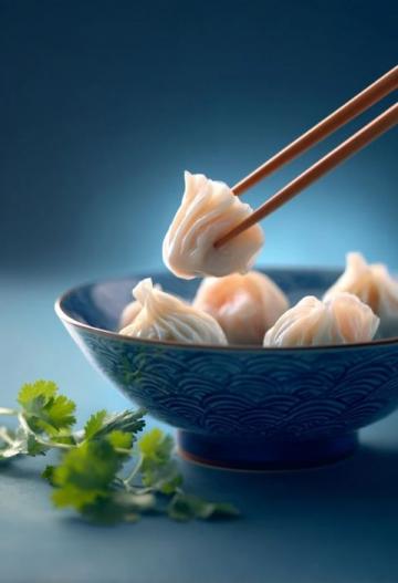 如何制作經(jīng)典紅豆沙粽和鮮肉蛋黃粽？詳細步驟分享