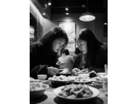 今天仍舊是吃粥配饅頭,粥的古文＂鬻＂，形象，妙！鬻，粥與鬲組合，上下偏旁