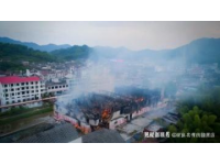 廣西德保縣都安鄉福記村一名確診病例的許某人，兩次行程軌跡的差別，引起網友們好奇