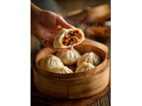 如何制作經典紅豆沙粽和鮮肉蛋黃粽？詳細步驟分享