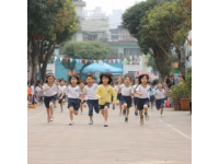 幼兒園周邊交通安全宣傳：共建安全屏障守護幼兒成長