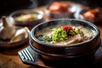 山藥玉米排骨湯營養(yǎng)豐富,暖胃又養(yǎng)生的家庭佳品