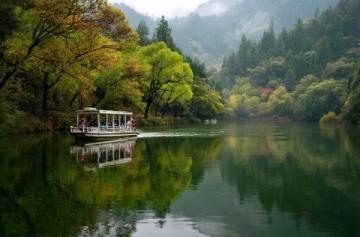 **九寨溝旅游攻略人間仙境，四季皆美**