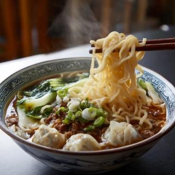 湖北熱干面文化揭秘:不僅是武漢早餐,各地風(fēng)味各異