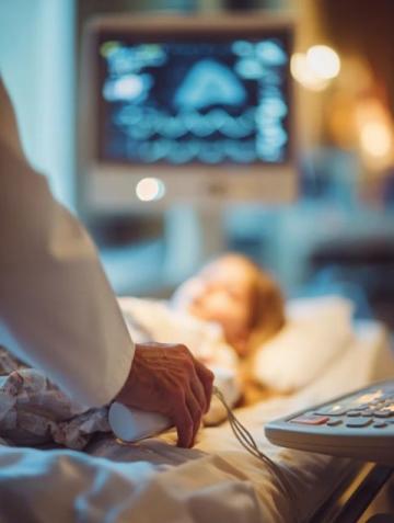 深入理解：超聲科醫生——醫療領域的無名英雄與專業價值探析