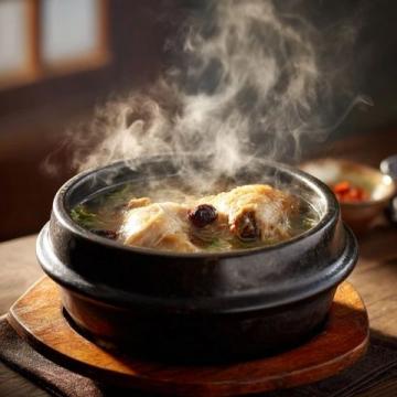 香菇蒸滑雞——鮮嫩多汁的家常美味，簡單步驟讓你的餐桌煥然一新！