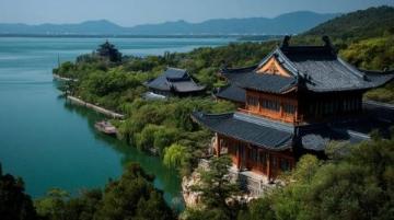 惠州之游即興詩:四月西湖如畫,古塔見證歲月#惠州旅游# #詩歌欣賞#