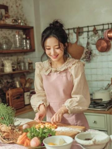 阿賓教你如何制作口水流的脆皮乳鴿"; "妙齡脆皮乳鴿的制作方法(超詳細)