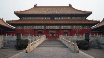 探尋臨汾的歷史與自然奇觀，體驗華夏文明的源遠流長。