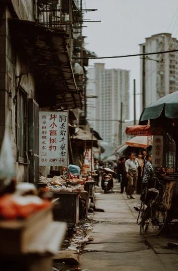 長沙再游,發(fā)現(xiàn)城市煥新顏,處處人流如織,老規(guī)則依舊。