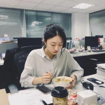 下班后自己做飯,小琳三個月瘦6厘米,皮膚變好!