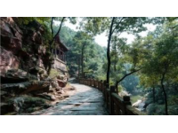陽泉桃林溝民俗文化園(陽泉郊區桃林溝的桃河民俗文化園，已經建成很多年了,每次去桃林)