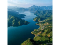 江河交匯京口瓜洲一水間