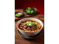 林清教你做刀削牛肉面：關(guān)鍵在于面條彈牙、湯汁醇厚、牛肉酥嫩