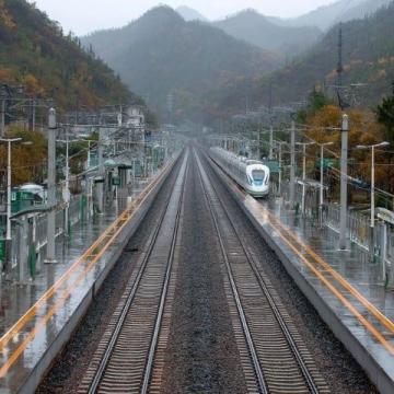 柳賀城際鐵路即將開通,哪些地方“幸運”了?