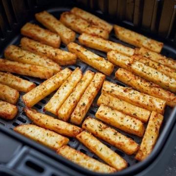 輕松駕馭空氣炸鍋：100款小吃食譜，讓你的廚房不再閑置