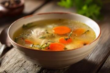 秋季滋補養(yǎng)生必備:山藥燉雞湯的做法與營養(yǎng)解析