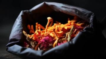 （美食之云南篇）昆明子弟薯片（麻辣味）藏在脆香里的滇式熱辣