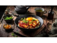 西北政法大學舌尖上的“西崔國際”：美味餛飩與炸雞飯推薦