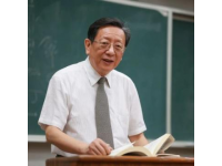 揭秘韋東奕走紅背后：別讓質疑聲掩蓋學術價值與影響力