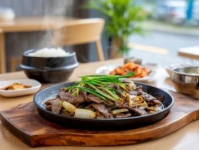 10分鐘速成！洋蔥炒肉家常快手菜，鮮香開胃又下飯