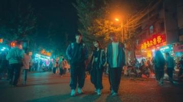 濟(jì)寧古槐夜市我在頭條曬家鄉(xiāng)濟(jì)寧古槐夜市燈火闌珊處的煙火人間