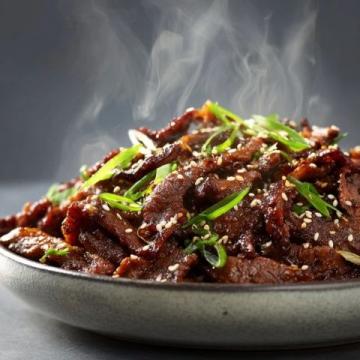 10分鐘速成!洋蔥炒肉家常快手菜,鮮香開胃又下飯