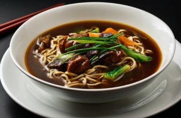 泉州必嘗美食攻略：姜母鴨、面線糊等地道小吃推薦