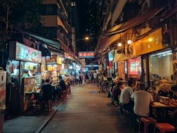 壽寧路美食夜市未有拆遷計劃，市場監(jiān)管部門正整治無證經(jīng)營商戶