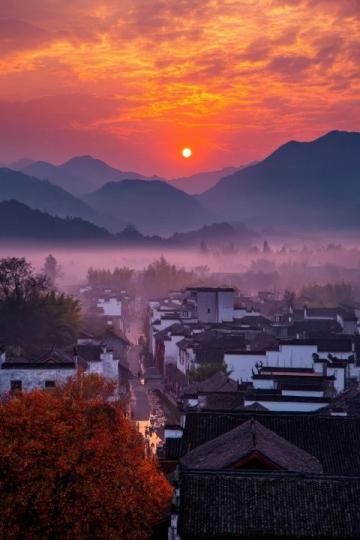 跟著大明星游四川西有都江堰，東有五鳳溪！這個古鎮火了！湖南衛視天天向上都來打