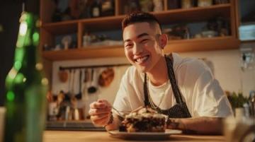 黃曉明分享青島特色美食，你嘗過哪些？